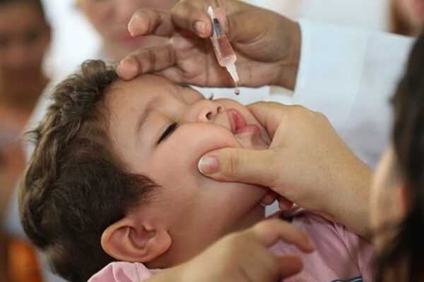 taboao-da-serra-e-regiao-promovem-‘dia-d’-de-vacinacao-contra-a-paralisia-infantil-neste-sabado-(8)