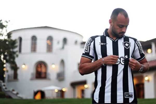 botafogo-encara-vasco-em-brasilia-com-disputa-no-setor-ofensivo