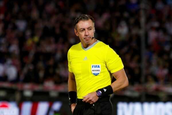 raphael-claus-e-escalado-para-apitar-estados-unidos-x-bosnia-na-copa